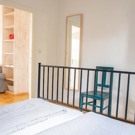 Schoene Im Herzen Von Mit Eigenem Eingang Apartment
