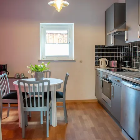 Schoene Im Herzen Von Mit Eigenem Eingang Apartment *