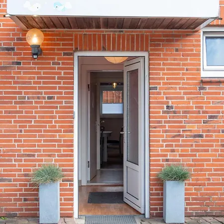 Apartment Schoene Im Herzen Von Mit Eigenem Eingang Itzehoe