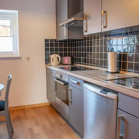 Im Herzen Von Mit Eigenem Eingang * Itzehoe