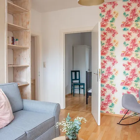 Schoene Im Herzen Von Mit Eigenem Eingang Apartment